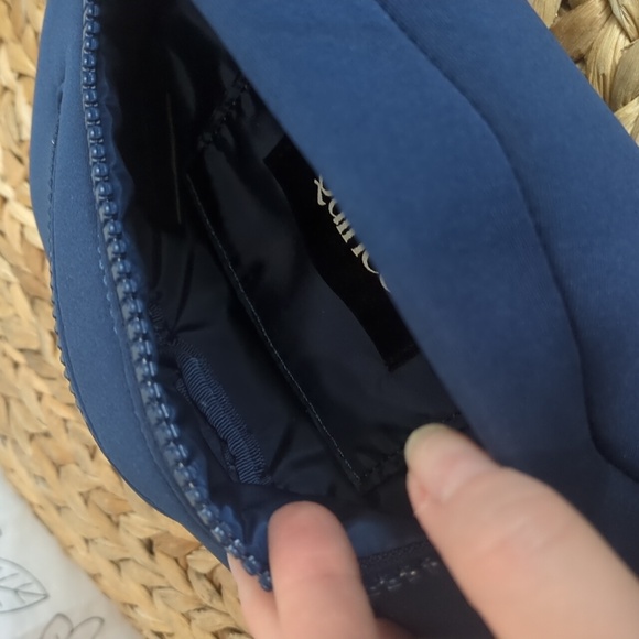 Quince All-Day Navy Neoprene Belt Bag - Picture 6 of 11